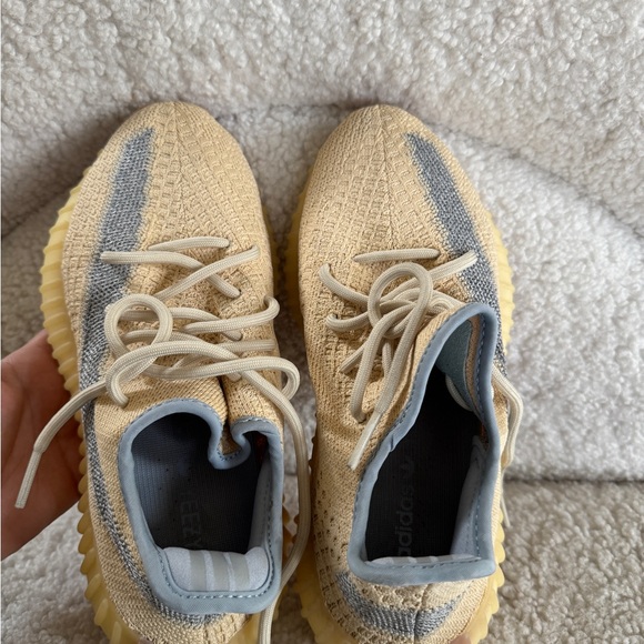 Yeezy Boost 350 V2 Shoes Linen - Picture 5 of 6